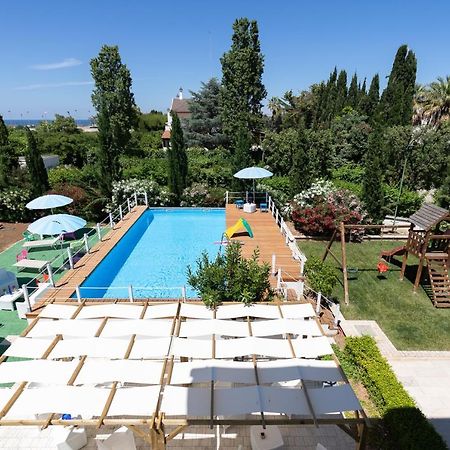 Casa Torre Di Specchio 2 Con Piscina Leilighet Bari Eksteriør bilde
