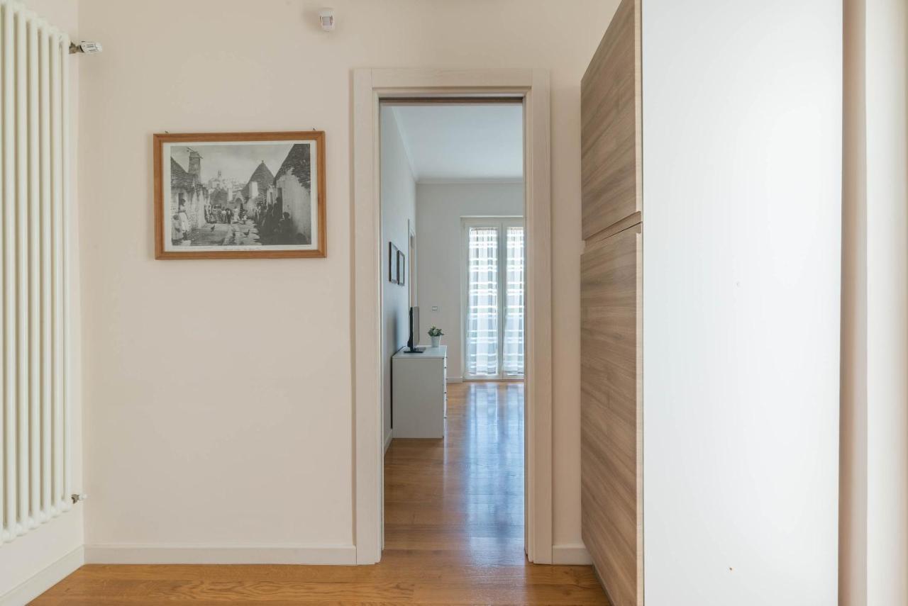 Casa Torre Di Specchio 2 Con Piscina Leilighet Bari Eksteriør bilde