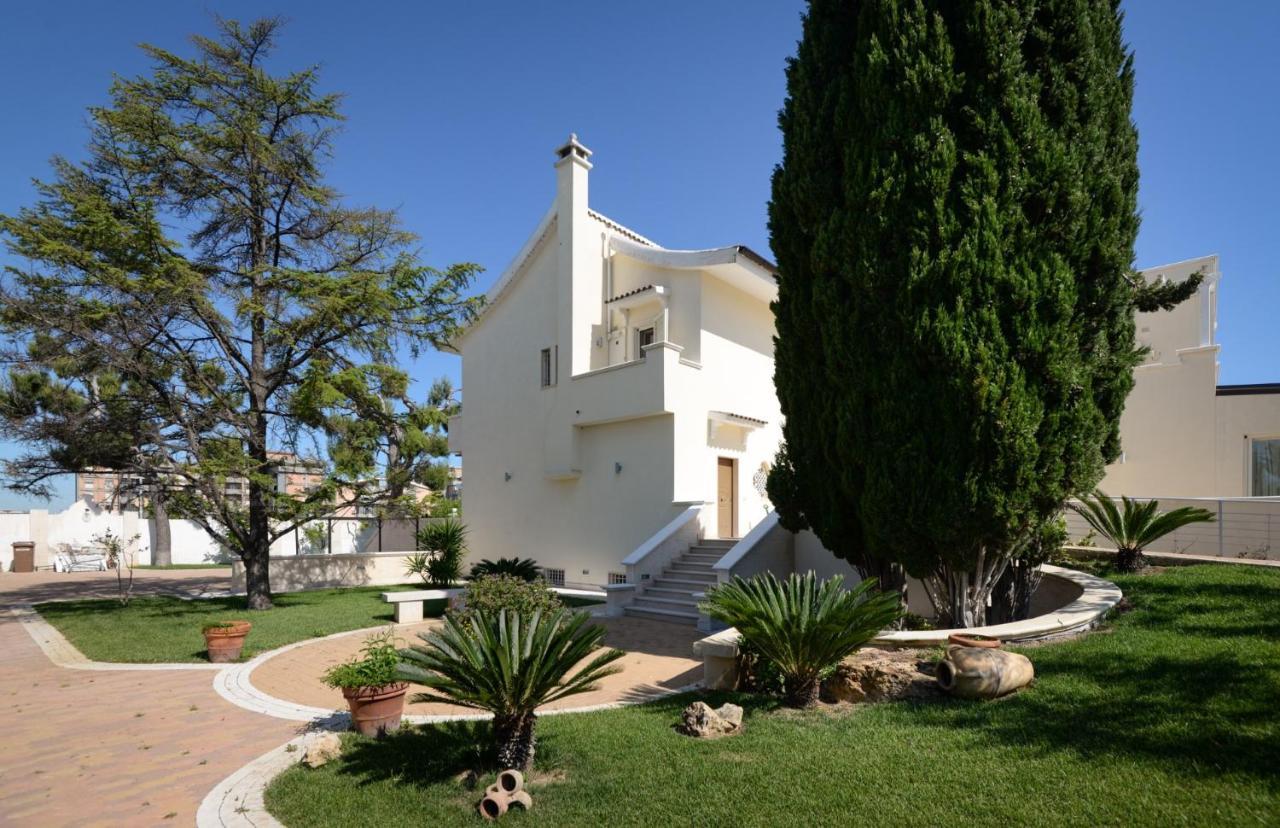 Casa Torre Di Specchio 2 Con Piscina Leilighet Bari Eksteriør bilde