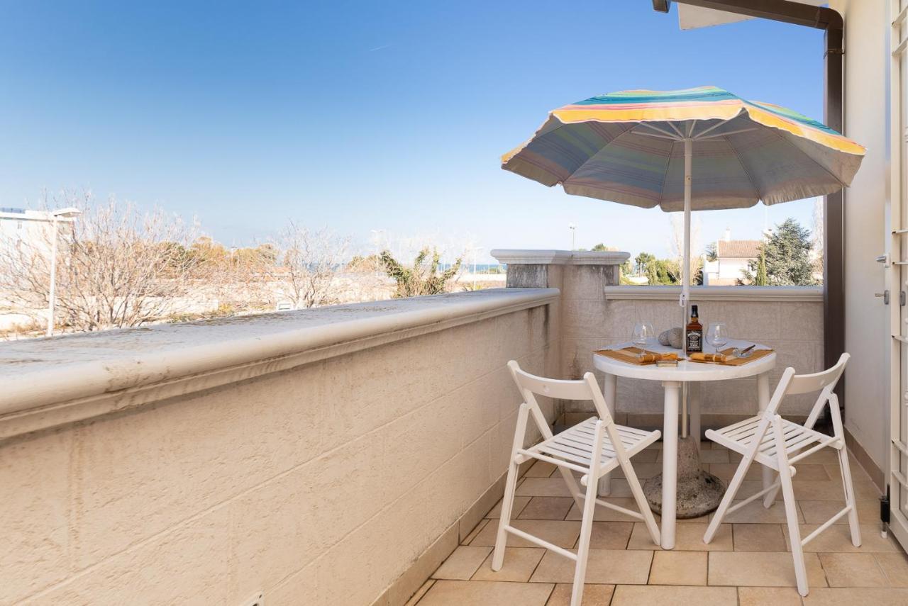 Casa Torre Di Specchio 2 Con Piscina Leilighet Bari Eksteriør bilde