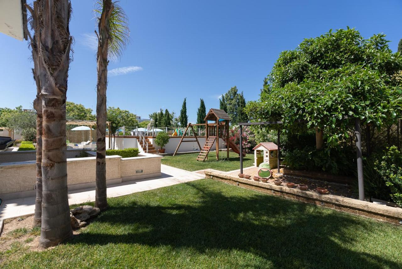 Casa Torre Di Specchio 2 Con Piscina Leilighet Bari Eksteriør bilde